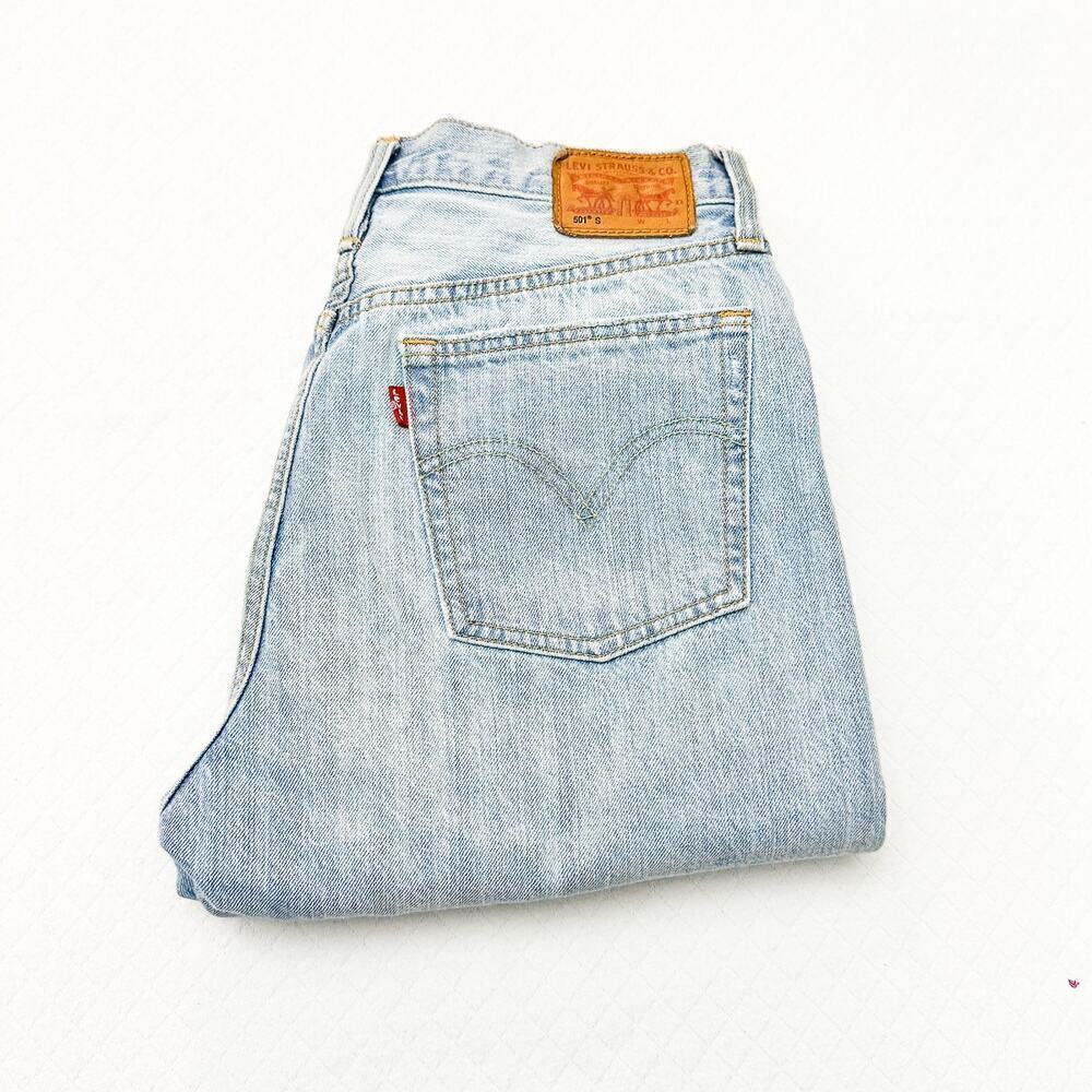 Levi's 501 Short Light Wash Button Fly Denim Jeans Ripped Size 29 x 30